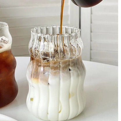 3 Tasse en Verre Ondulée de 500 ml avec Couvercle et Paille en Bambou